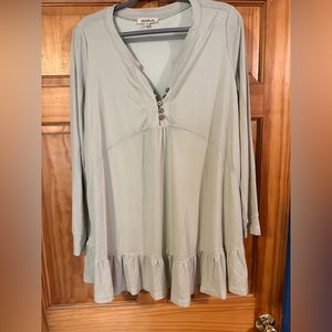 Listicle Tunic Large New Seafoam Green